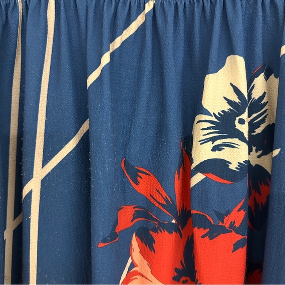 Floral V-Neck Maxi Dress - Blue and Red - Picture 6 of 12